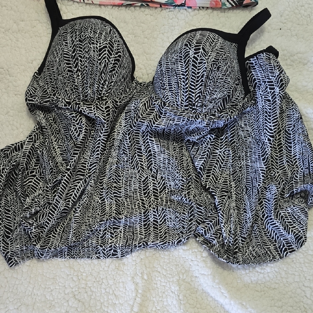 Bathing Suit Top Bundle - Picture 2 of 4
